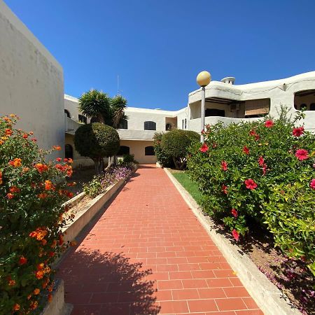 Peaceful & Spacious Apt With Parking & Queen Bed Carvoeiro  Exteriör bild