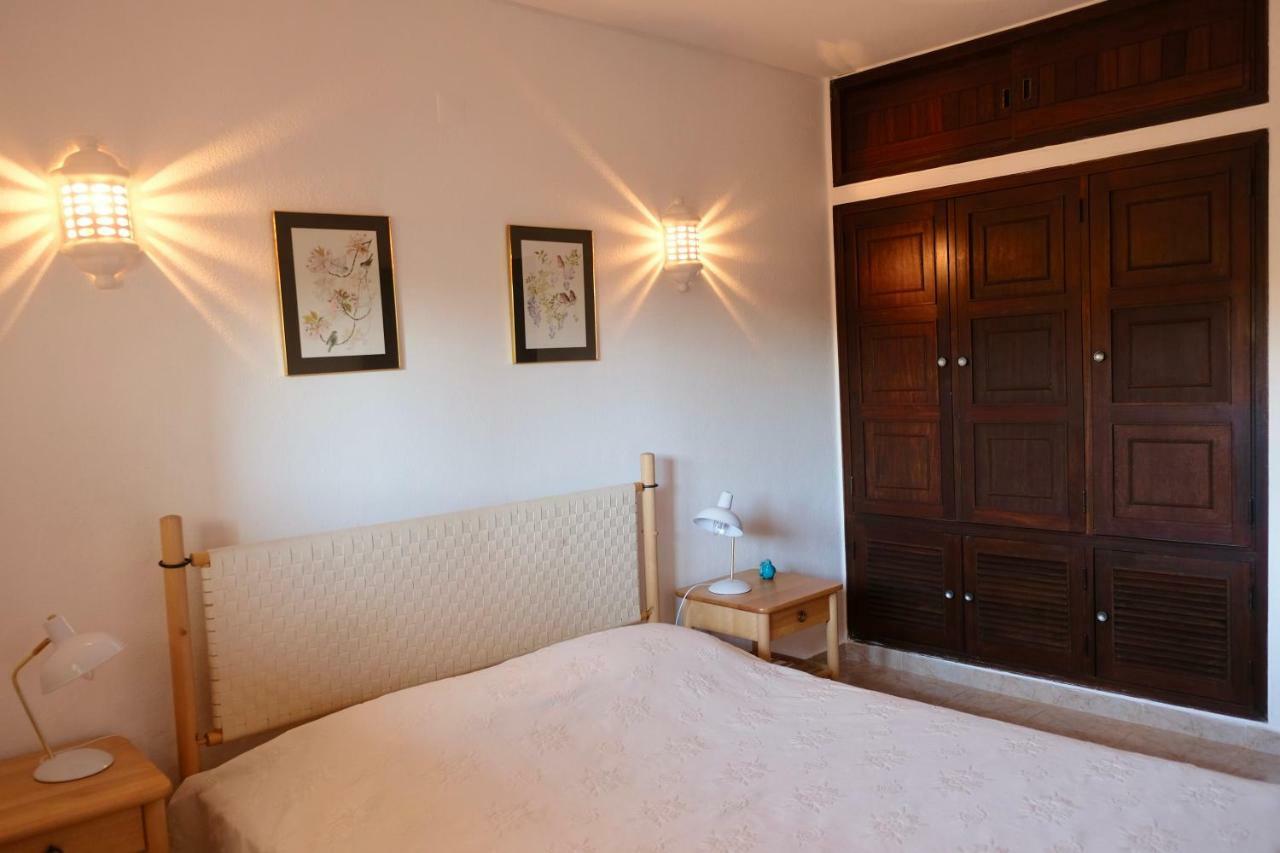 Peaceful & Spacious Apt With Parking & Queen Bed Carvoeiro  Exteriör bild